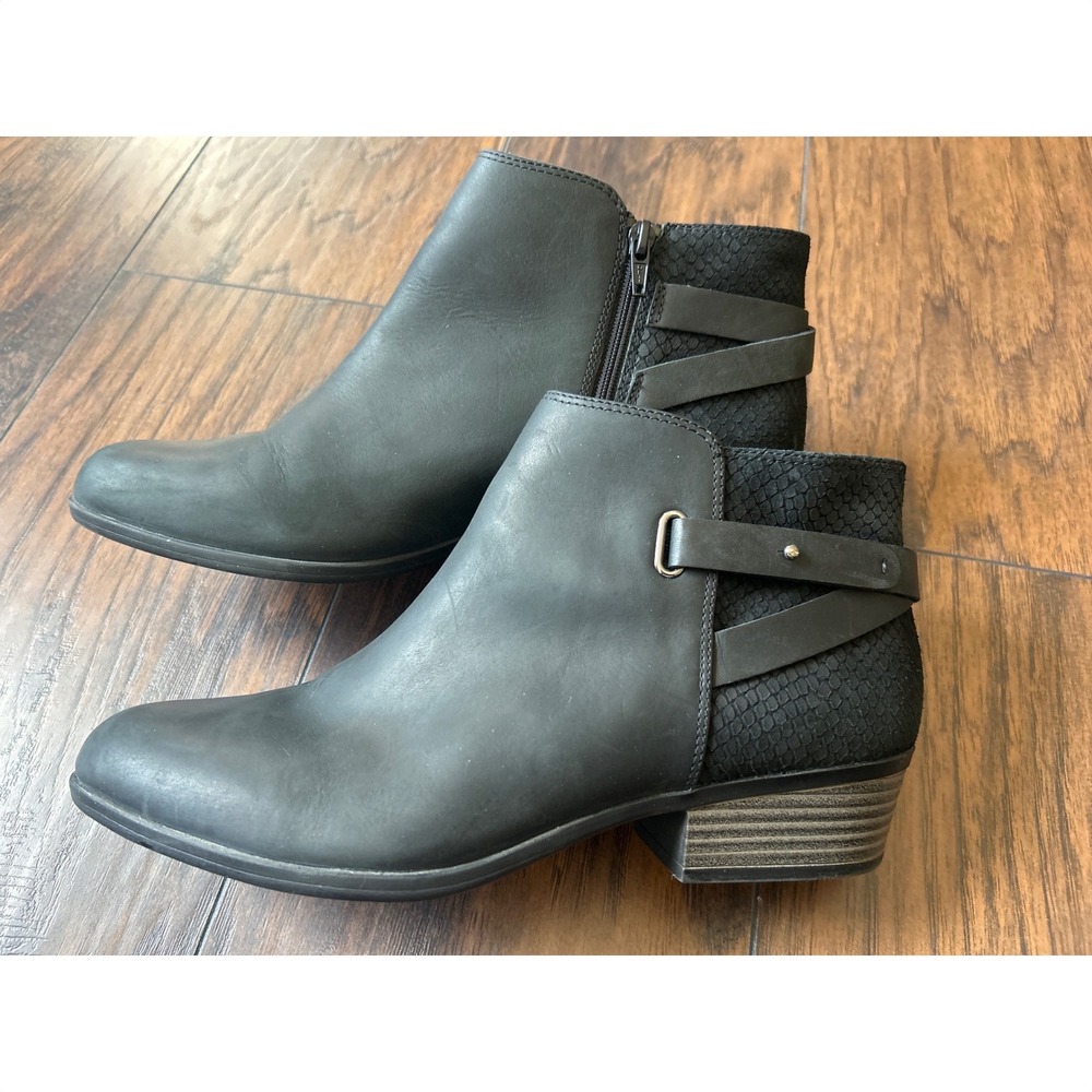 Clarks Collection 11 M Black Leather Snakeskin Ankle Boots Women's Booties